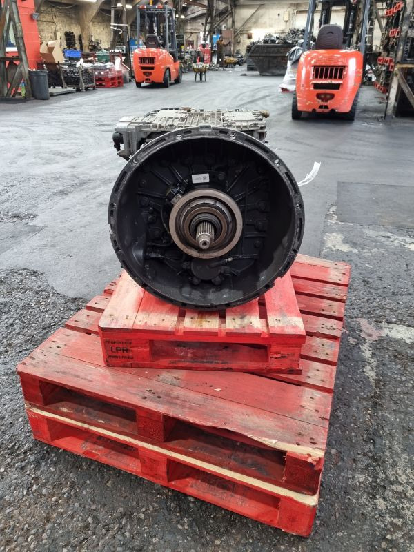 Volvo AT2412C Gearbox - Скоростна кутия: снимка 2 Volvo AT2412C Gearbox - Скоростна кутия: снимка 2