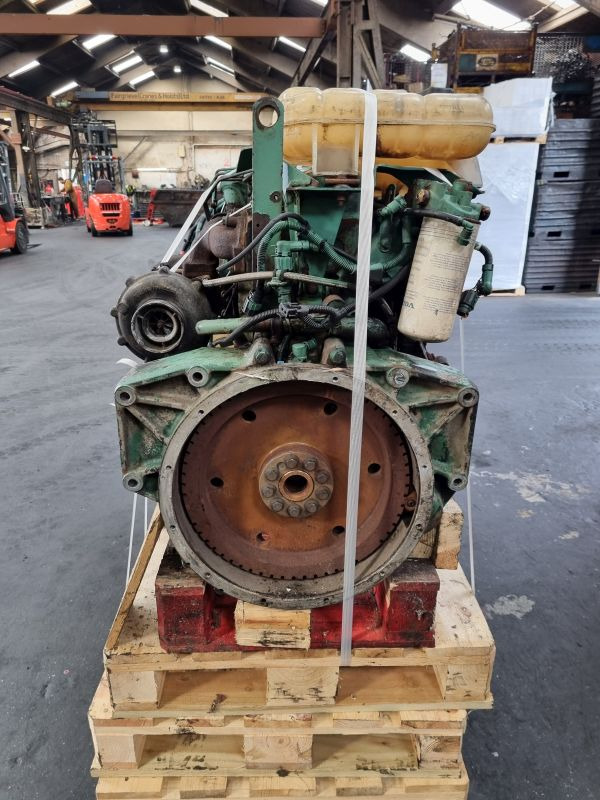 Volvo D6B Engine (Truck) - Двигател за Камион: снимка 2 Volvo D6B Engine (Truck) - Двигател за Камион: снимка 2