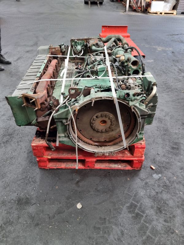Volvo DH12D Engine - Двигател: снимка 3 Volvo DH12D Engine - Двигател: снимка 3