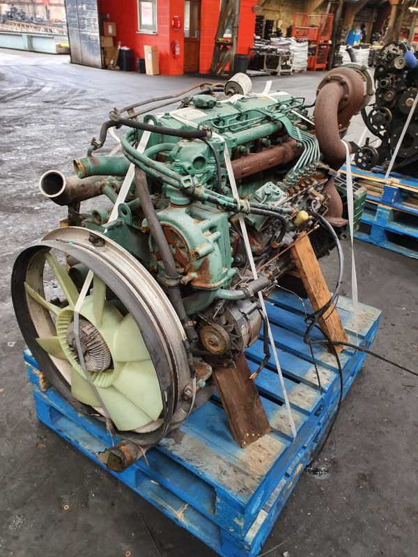 Двигател за Строителна техника Volvo  TD63E: снимка 8