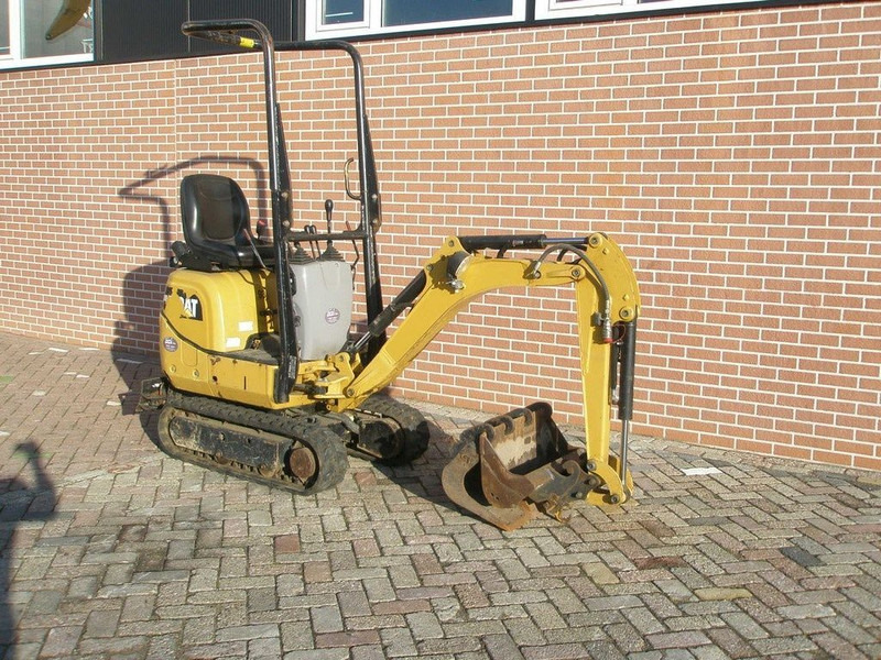 Caterpillar 300.9 - Мини багер: снимка 3 Caterpillar 300.9 - Мини багер: снимка 3