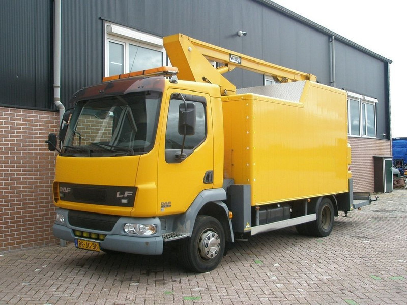 DAF LF45 - Работна площадка: снимка 1 DAF LF45 - Работна площадка: снимка 1