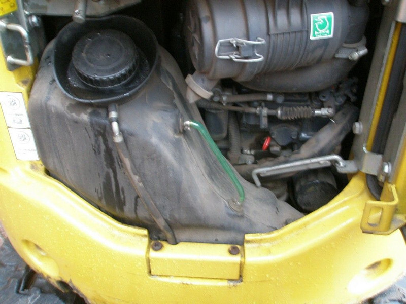 Komatsu PC16R-3HS - Мини багер: снимка 5 Komatsu PC16R-3HS - Мини багер: снимка 5