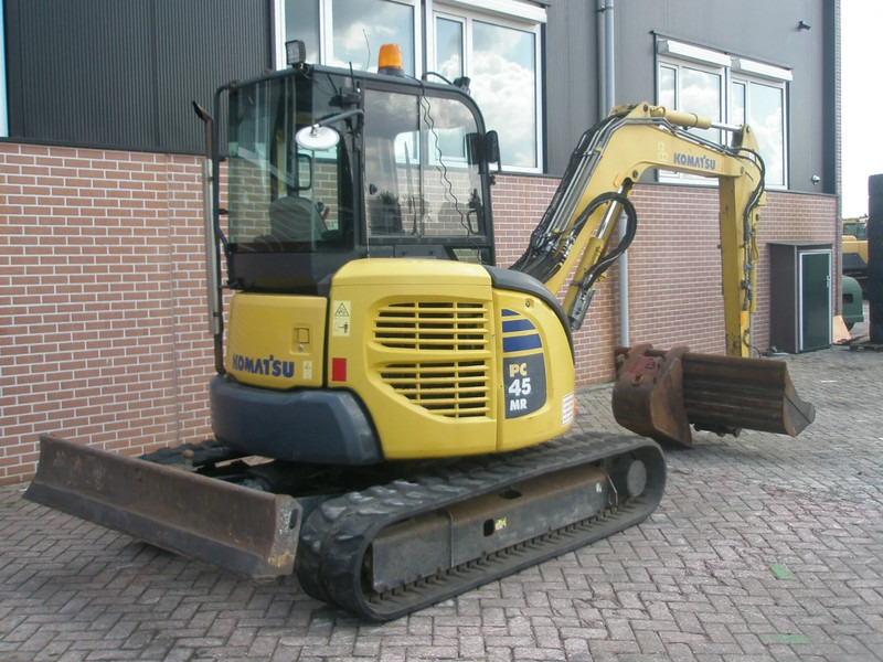 Komatsu PC45MR-3 - Мини багер: снимка 3 Komatsu PC45MR-3 - Мини багер: снимка 3