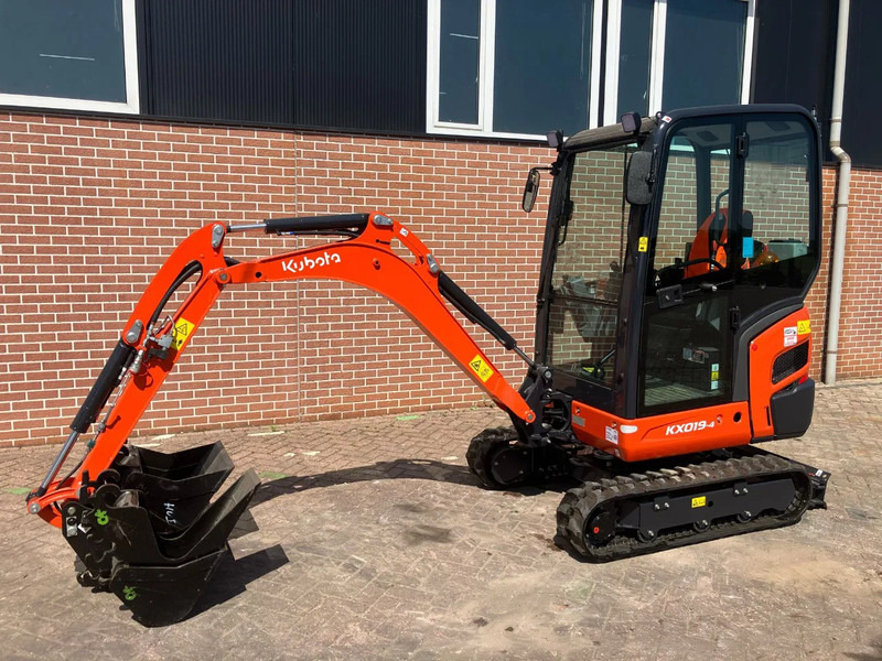 Kubota KX019 4 - Верижен багер: снимка 1 Kubota KX019 4 - Верижен багер: снимка 1