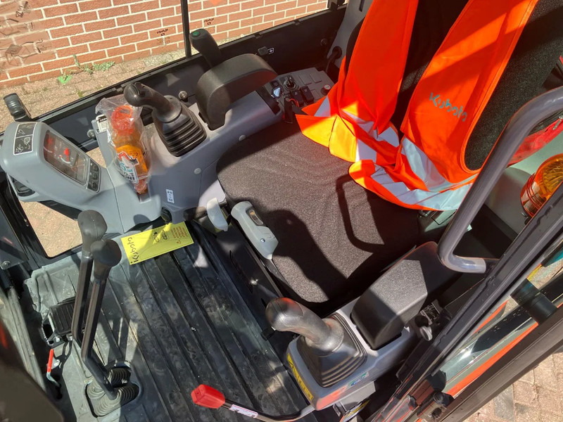 Верижен багер Kubota KX019 4: снимка 7