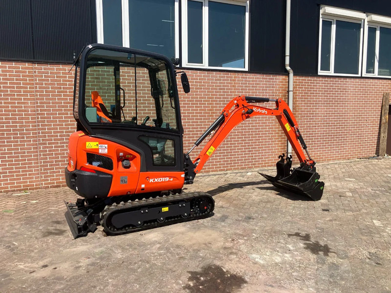 Kubota KX019 4 - Верижен багер: снимка 2 Kubota KX019 4 - Верижен багер: снимка 2