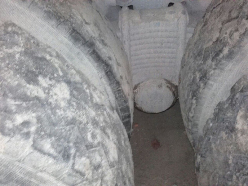 MACK DM807 - Камион с кран, Автокран: снимка 5 MACK DM807 - Камион с кран, Автокран: снимка 5