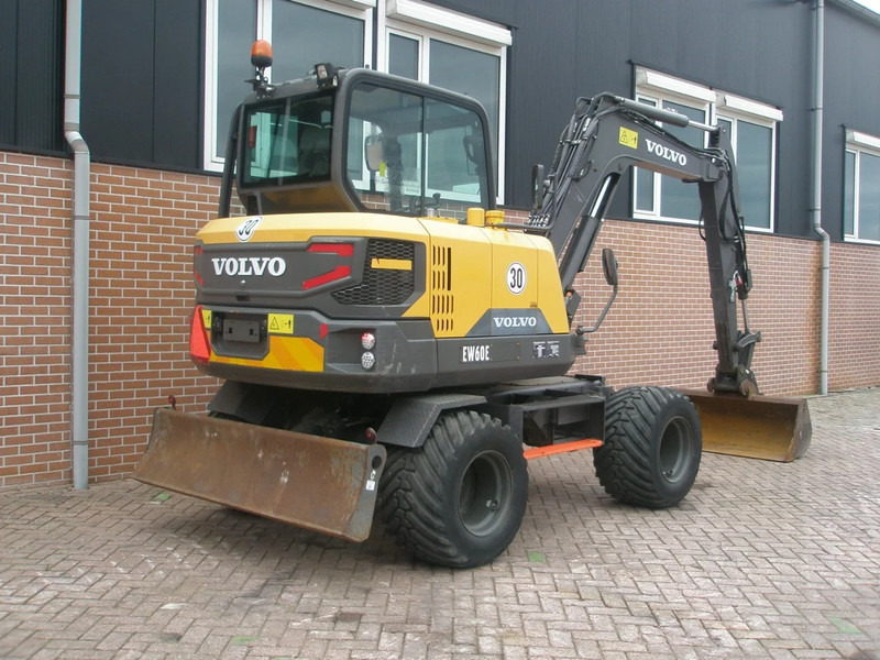 Volvo EW60E - Колесен багер: снимка 3 Volvo EW60E - Колесен багер: снимка 3