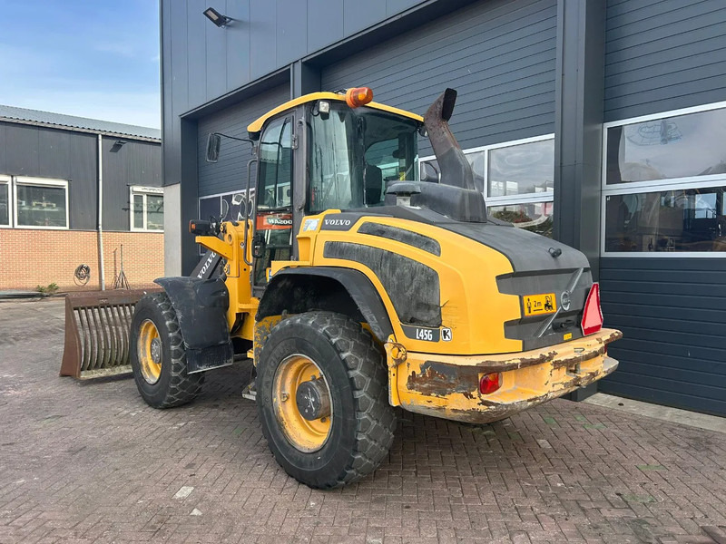 Volvo L45G - Колесен товарач: снимка 2 Volvo L45G - Колесен товарач: снимка 2