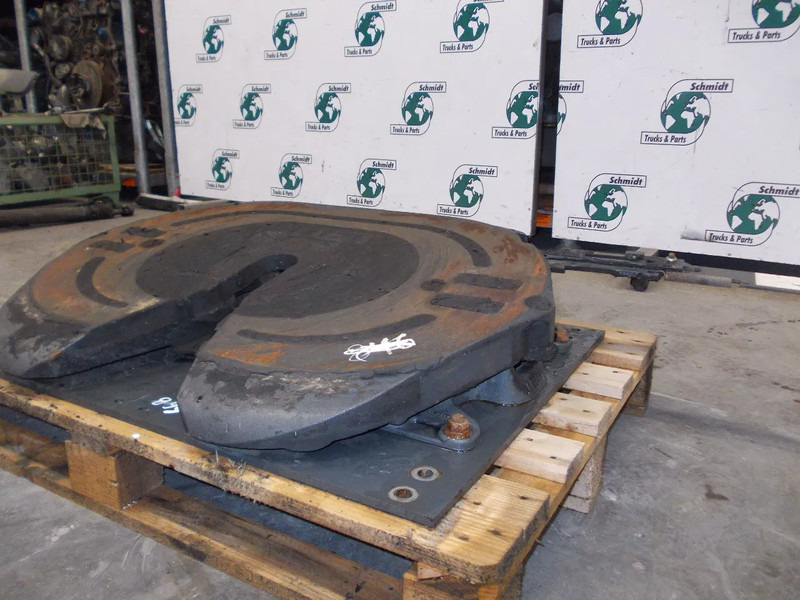 DAF 16304249 JOST MEGA SCHOTEL DAF XF 440 16304249 JOST MEGA SCHOTEL DAF XF 440 EURO 6 MODEL 2016 - Седло за Камион: снимка 3 DAF 16304249 JOST MEGA SCHOTEL DAF XF 440 16304249 JOST MEGA SCHOTEL DAF XF 440 EURO 6 MODEL 2016 - Седло за Камион: снимка 3