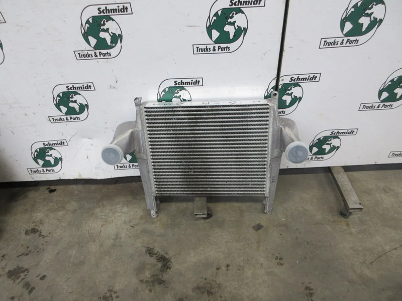 DAF 1708456 // 1708449 RADIATEUR INTERCOOLER DAF 230 LF MODEL 2020 - Радиатор за Камион: снимка 3 DAF 1708456 // 1708449 RADIATEUR INTERCOOLER DAF 230 LF MODEL 2020 - Радиатор за Камион: снимка 3