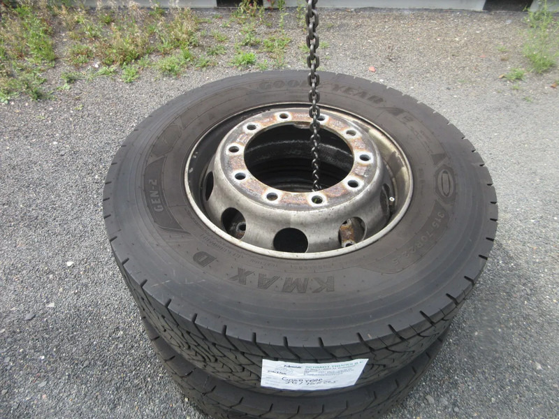 Goodyear 315 / 70 R 22.5 ACHTERBAND MET STAAL WIEL - Гума за Камион: снимка 2 Goodyear 315 / 70 R 22.5 ACHTERBAND MET STAAL WIEL - Гума за Камион: снимка 2