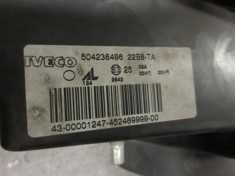 Iveco 504238496 KOPLAMP IVECO EURO 5 RECHTS - Преден фар за Камион: снимка 5 Iveco 504238496 KOPLAMP IVECO EURO 5 RECHTS - Преден фар за Камион: снимка 5