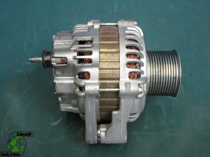Iveco 504349338 DYNAMO IVECO HI WAY EURO 6 - Алтернатор за Камион: снимка 1 Iveco 504349338 DYNAMO IVECO HI WAY EURO 6 - Алтернатор за Камион: снимка 1