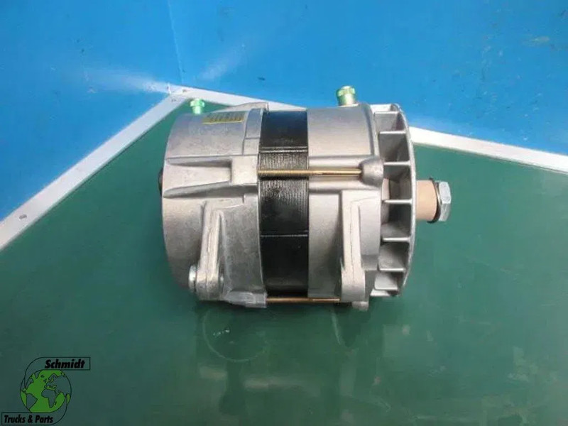 Iveco BOSCH PART NR. 0 120 689 524 T1-28V 53/100A NIEUWE !!! - Алтернатор за Камион: снимка 3 Iveco BOSCH PART NR. 0 120 689 524 T1-28V 53/100A NIEUWE !!! - Алтернатор за Камион: снимка 3