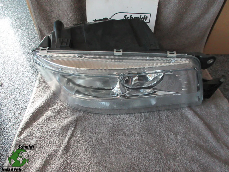 MAN 81.25101-6664//81.25101-6688 81.25101-6504 RECHTS KOPLAMP TGS TGX NIEUWE !! - Преден фар за Камион: снимка 1 MAN 81.25101-6664//81.25101-6688 81.25101-6504 RECHTS KOPLAMP TGS TGX NIEUWE !! - Преден фар за Камион: снимка 1