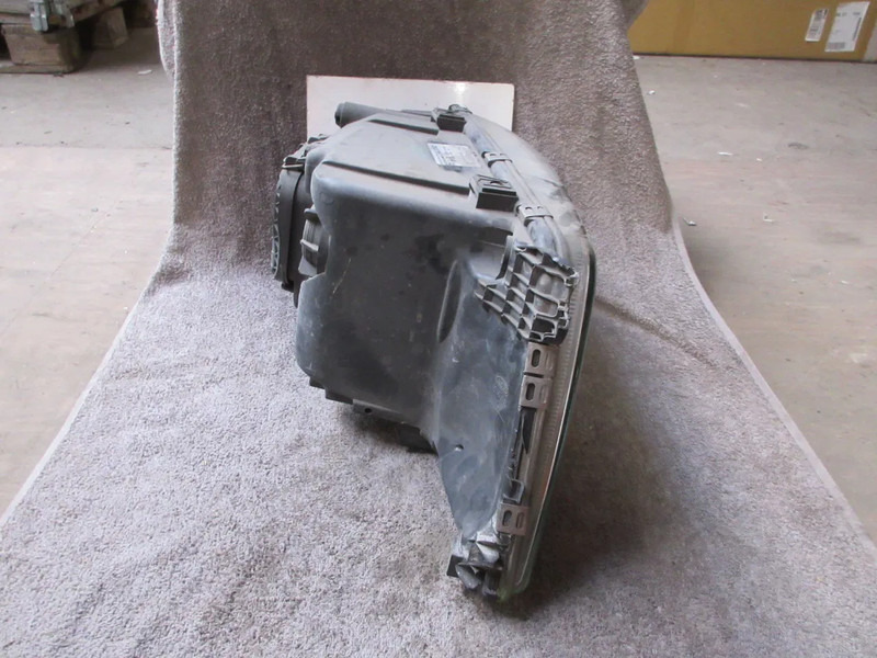 MAN 81.25320-6661 KOPLAMP MAN TGS TGX EURO 6 LINKS - Преден фар за Камион: снимка 2 MAN 81.25320-6661 KOPLAMP MAN TGS TGX EURO 6 LINKS - Преден фар за Камион: снимка 2