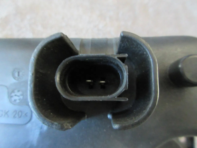 Mercedes-Benz A 943 820 00 56 // A 943 820 75 56 MISTLAMP NIEUWE LINKS MP3 1844 - Фар срещу мъгла за Камион: снимка 5 Mercedes-Benz A 943 820 00 56 // A 943 820 75 56 MISTLAMP NIEUWE LINKS MP3 1844 - Фар срещу мъгла за Камион: снимка 5