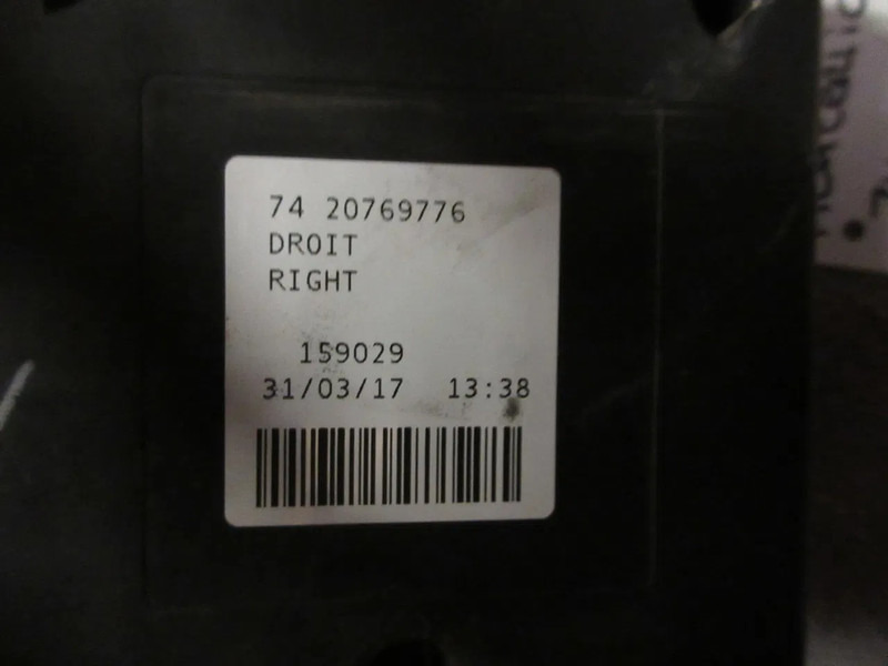 Renault 7420769776 ACHTERLAMP RENAULT T SERIE MODEL 2018 RECHTS - Заден фар за Камион: снимка 5 Renault 7420769776 ACHTERLAMP RENAULT T SERIE MODEL 2018 RECHTS - Заден фар за Камион: снимка 5