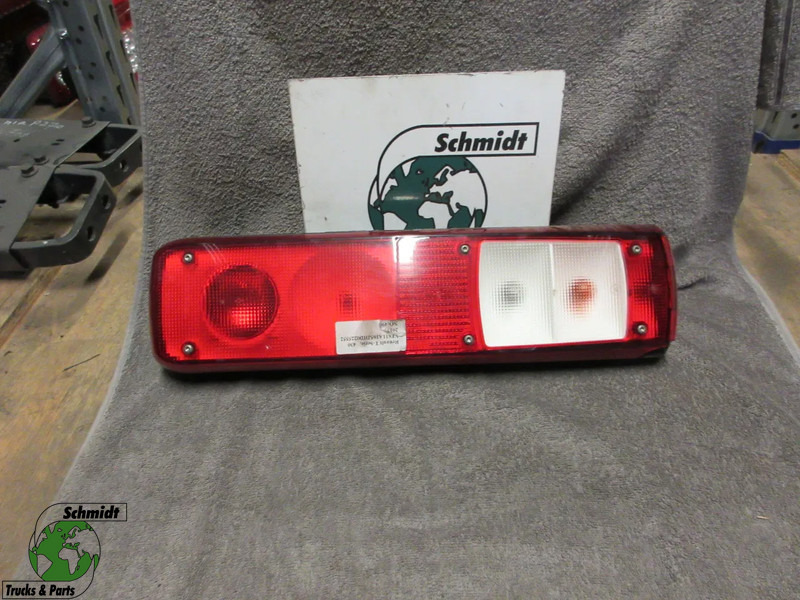 Renault 7420769776 ACHTERLAMP RENAULT T SERIE MODEL 2018 RECHTS - Заден фар за Камион: снимка 1 Renault 7420769776 ACHTERLAMP RENAULT T SERIE MODEL 2018 RECHTS - Заден фар за Камион: снимка 1