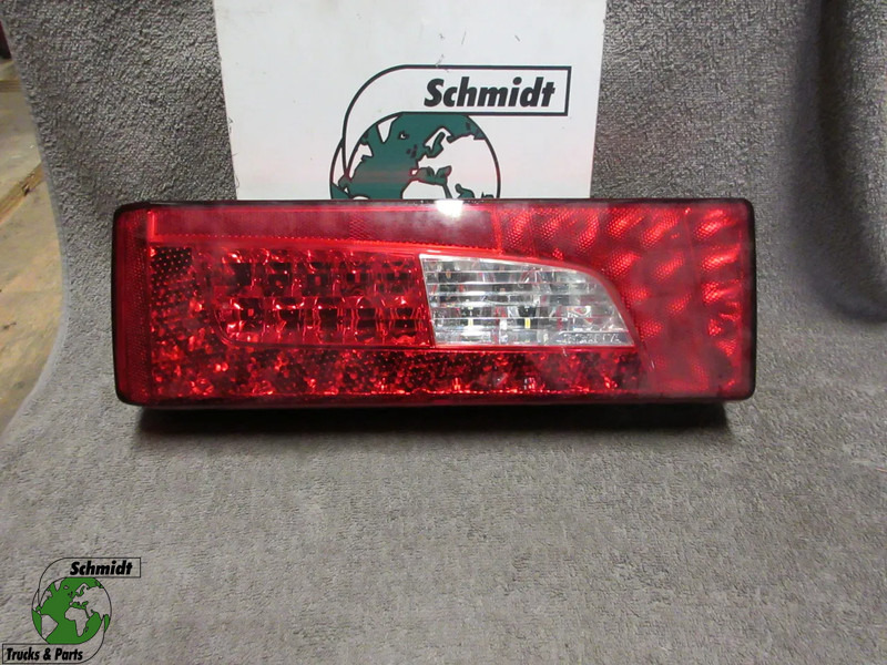 Scania 2241860 LED ACHTERLAMP SCANIA MODEL 2020 LINKS - Заден фар за Камион: снимка 1 Scania 2241860 LED ACHTERLAMP SCANIA MODEL 2020 LINKS - Заден фар за Камион: снимка 1