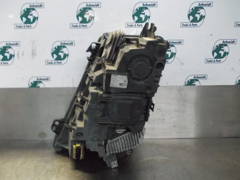 Volvo 21221130//21221129 KOPLAMP RECHTS EN LINKS VOLVO FH 460 EURO 6 - Преден фар за Камион: снимка 4 Volvo 21221130//21221129 KOPLAMP RECHTS EN LINKS VOLVO FH 460 EURO 6 - Преден фар за Камион: снимка 4