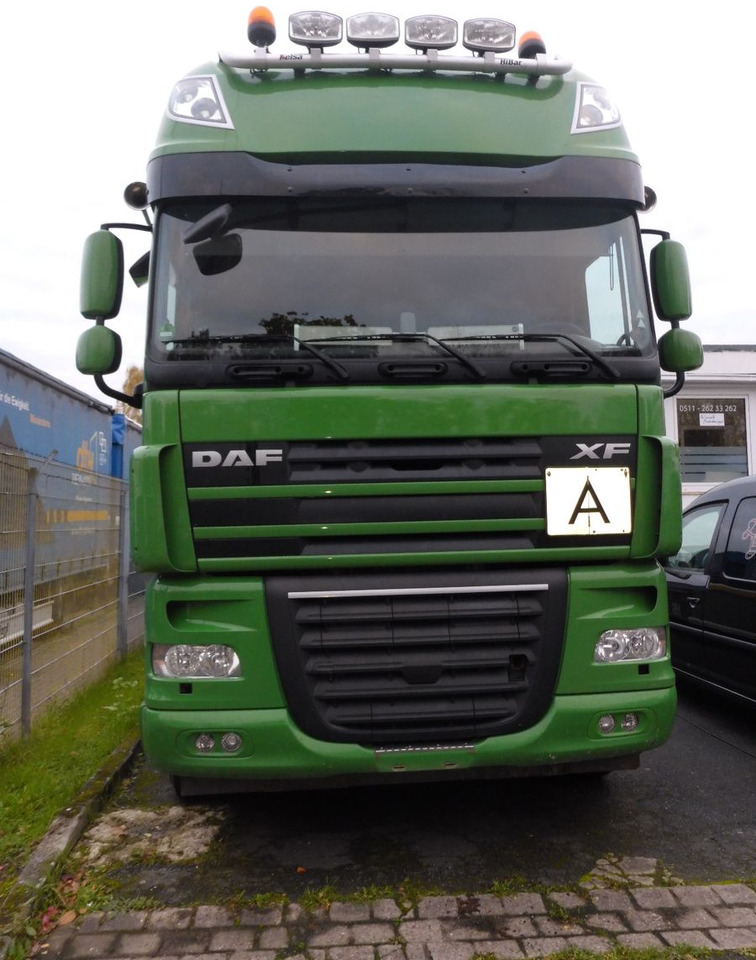 DAF XF 510 aus Werkverkehr 6 x 2 510PS Top-Zustan - Мултилифт с кука камион: снимка 4 DAF XF 510 aus Werkverkehr 6 x 2 510PS Top-Zustan - Мултилифт с кука камион: снимка 4