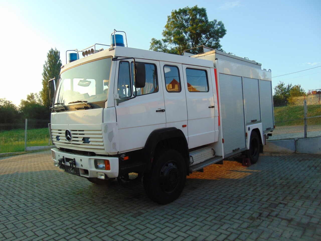 MERCEDES-BENZ 1124AF 4x4 MAGIRUS - Комунална/ Специална техника: снимка 1 MERCEDES-BENZ 1124AF 4x4 MAGIRUS - Комунална/ Специална техника: снимка 1