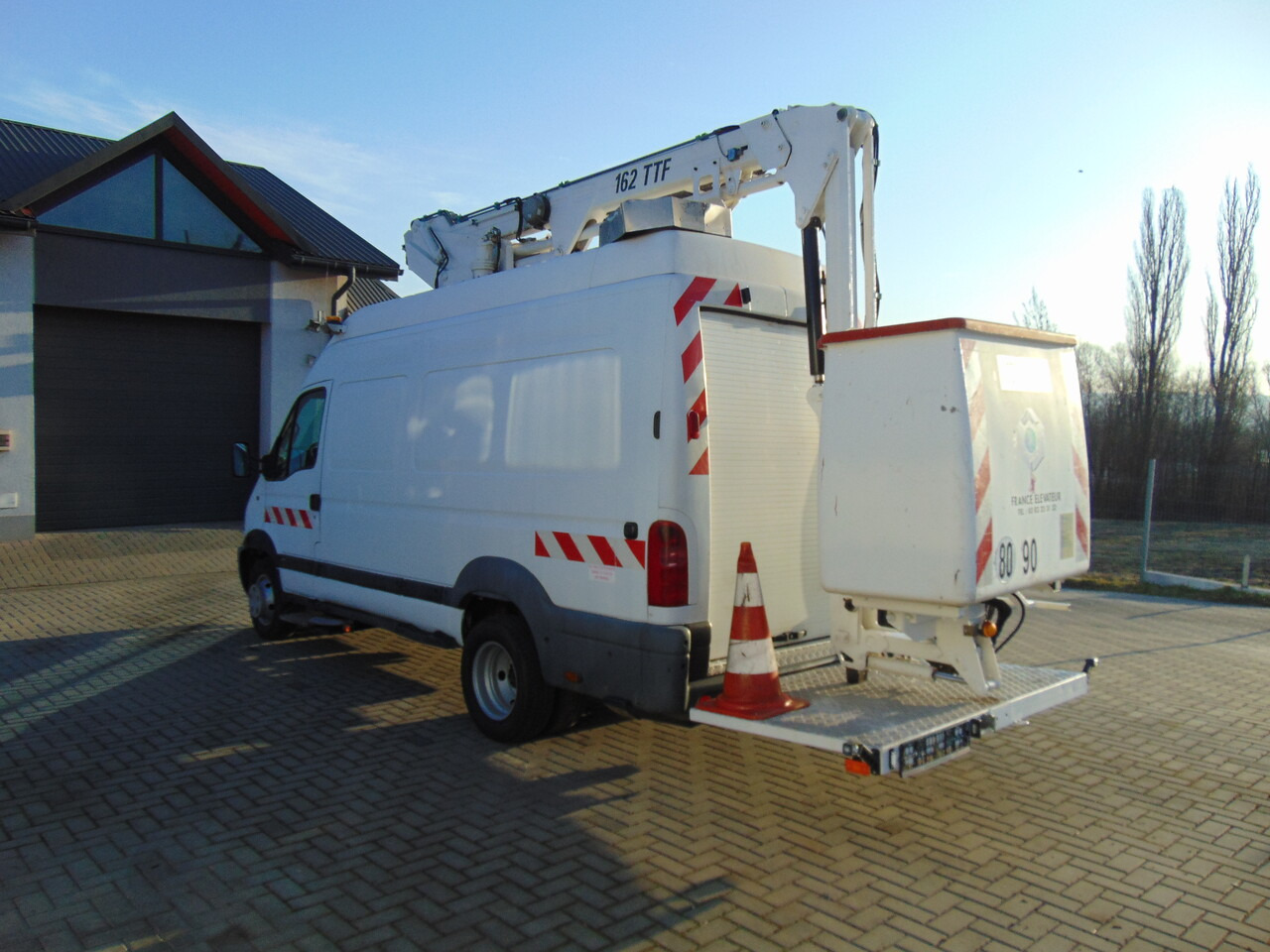 RENAULT Mascott 2,8dCi 110 L2H3 France Elevateur 152TTF 162TTF - Автовишка: снимка 3 RENAULT Mascott 2,8dCi 110 L2H3 France Elevateur 152TTF 162TTF - Автовишка: снимка 3