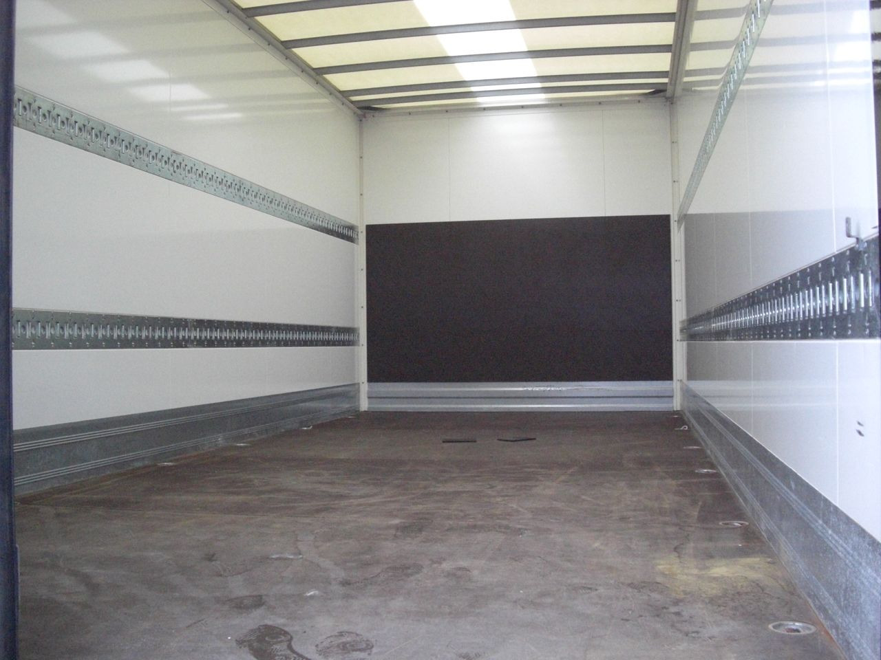 Каросерия - фургон Walther Kofferaufbau neuwerig für MAN 12-15T aus 2020: снимка 7