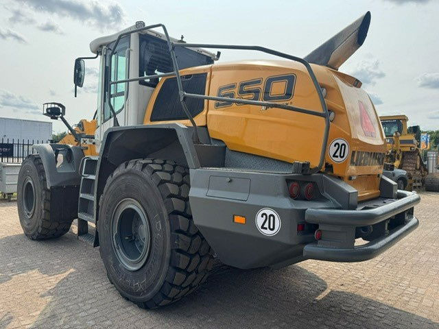 Liebherr L550 Xpower - Колесен товарач: снимка 2 Liebherr L550 Xpower - Колесен товарач: снимка 2