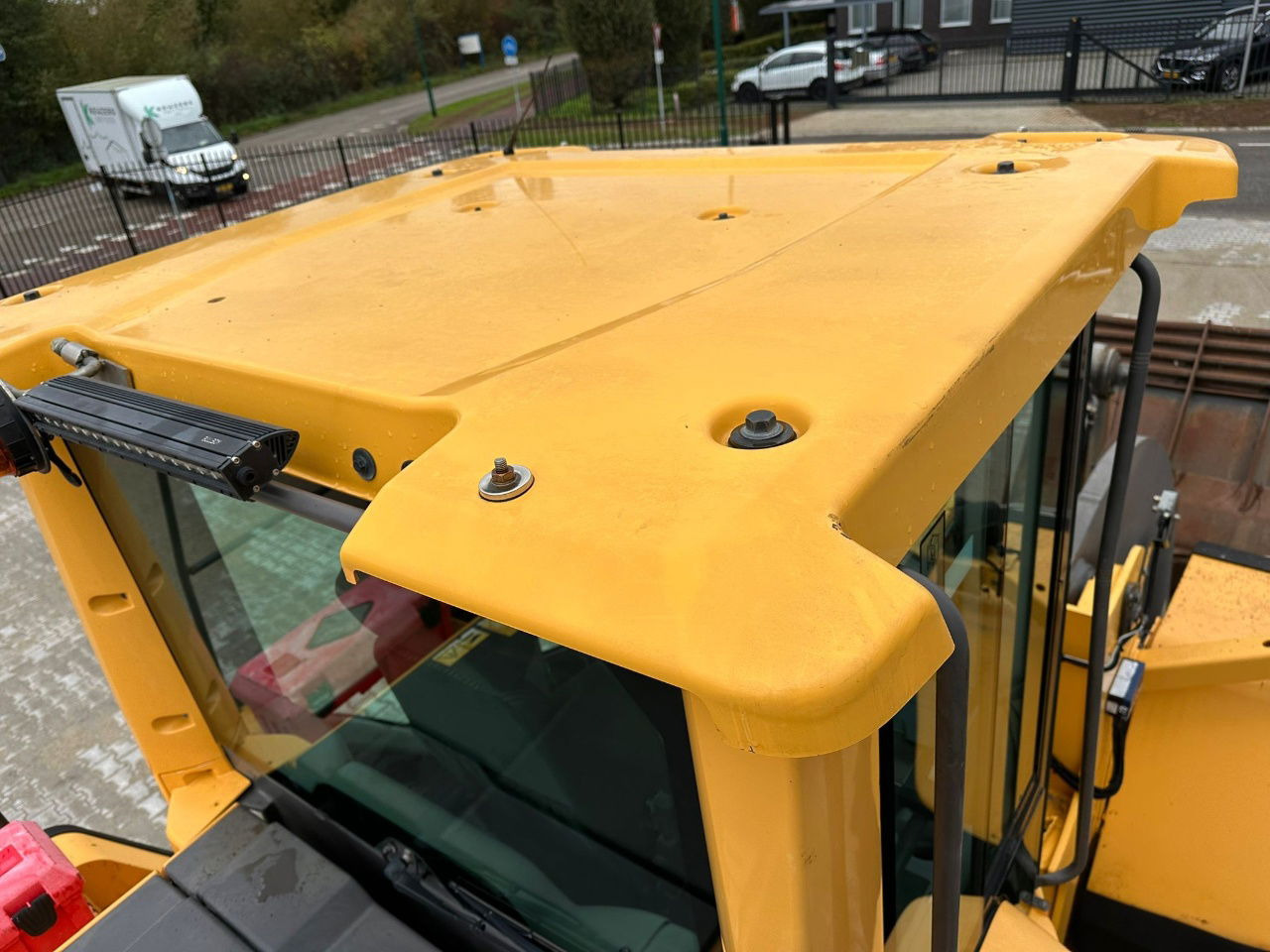 Volvo L250G - Колесен товарач: снимка 3 Volvo L250G - Колесен товарач: снимка 3