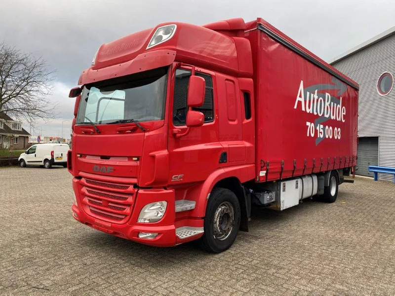 DAF CF400 / CURTAIN SAILS / BIG PLATFORM 2500 KG / DEB / NAVI / FULL-AIR / LWDS / ACC / AUTOMATIC / EURO-6 / 2015 - Камион фургон: снимка 1 DAF CF400 / CURTAIN SAILS / BIG PLATFORM 2500 KG / DEB / NAVI / FULL-AIR / LWDS / ACC / AUTOMATIC / EURO-6 / 2015 - Камион фургон: снимка 1