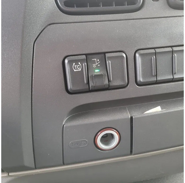 Лизинг на DAF LF 210 / ENGINE RUNNING / ONLY:120371 KM / PLATFORM:1000 KG / LWDS / AIRCO / AUTOMATIC / EURO-6 / 2022 DAF LF 210 / ENGINE RUNNING / ONLY:120371 KM / PLATFORM:1000 KG / LWDS / AIRCO / AUTOMATIC / EURO-6 / 2022: снимка 19