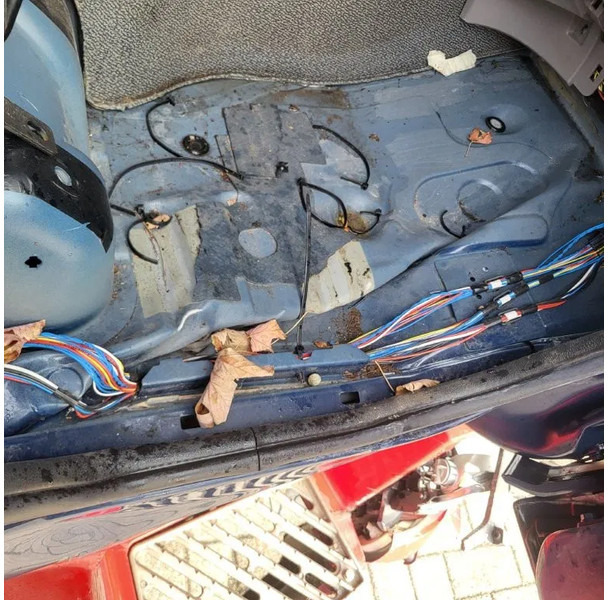 Лизинг на DAF LF 210 / ENGINE RUNNING / ONLY:120371 KM / PLATFORM:1000 KG / LWDS / AIRCO / AUTOMATIC / EURO-6 / 2022 DAF LF 210 / ENGINE RUNNING / ONLY:120371 KM / PLATFORM:1000 KG / LWDS / AIRCO / AUTOMATIC / EURO-6 / 2022: снимка 13