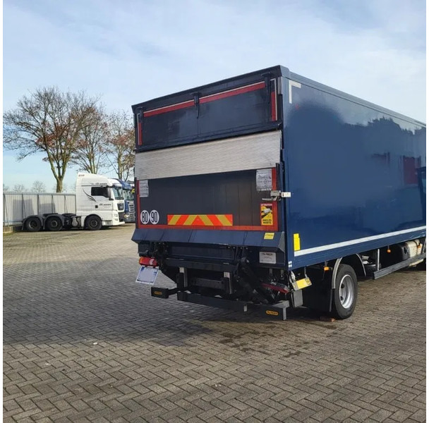 Лизинг на DAF LF 210 / ENGINE RUNNING / ONLY:120371 KM / PLATFORM:1000 KG / LWDS / AIRCO / AUTOMATIC / EURO-6 / 2022 DAF LF 210 / ENGINE RUNNING / ONLY:120371 KM / PLATFORM:1000 KG / LWDS / AIRCO / AUTOMATIC / EURO-6 / 2022: снимка 6