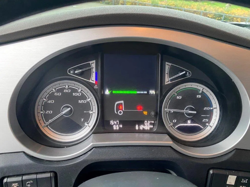 Мултилифт с кука камион DAF XF106-530 8X2 / AJK HOOKLIFT 25000KG / 9 TON FRONT AXLE / NAVI / ONLY:612482 KM / SSC / AUTOMATIC / EURO-6 / 2019: снимка 17 Мултилифт с кука камион DAF XF106-530 8X2 / AJK HOOKLIFT 25000KG / 9 TON FRONT AXLE / NAVI / ONLY:612482 KM / SSC / AUTOMATIC / EURO-6 / 2019: снимка 17