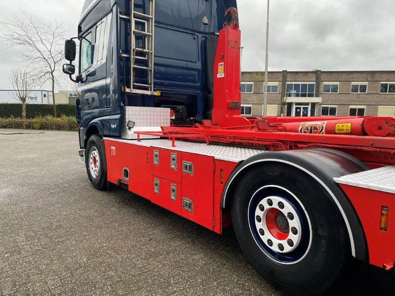 Мултилифт с кука камион DAF XF106-530 8X2 / AJK HOOKLIFT 25000KG / 9 TON FRONT AXLE / NAVI / ONLY:612482 KM / SSC / AUTOMATIC / EURO-6 / 2019: снимка 10 Мултилифт с кука камион DAF XF106-530 8X2 / AJK HOOKLIFT 25000KG / 9 TON FRONT AXLE / NAVI / ONLY:612482 KM / SSC / AUTOMATIC / EURO-6 / 2019: снимка 10