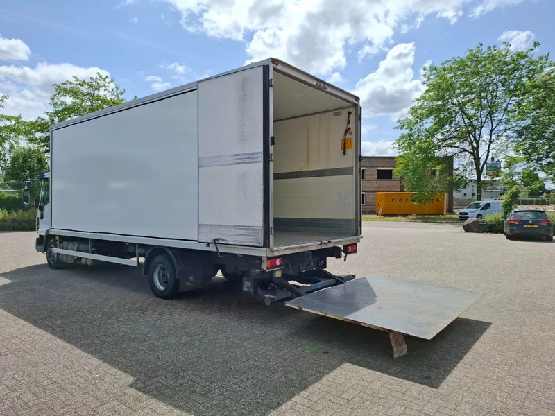 Iveco EuroCargo 120 / COOL TRUCK / CARRIER XARIOS 600 / PLATFORM 2000KG / ONLY:340634 KM / AIRCO / MANUAL / EURO-6 / 2014 - Изотермичен камион: снимка 3 Iveco EuroCargo 120 / COOL TRUCK / CARRIER XARIOS 600 / PLATFORM 2000KG / ONLY:340634 KM / AIRCO / MANUAL / EURO-6 / 2014 - Изотермичен камион: снимка 3