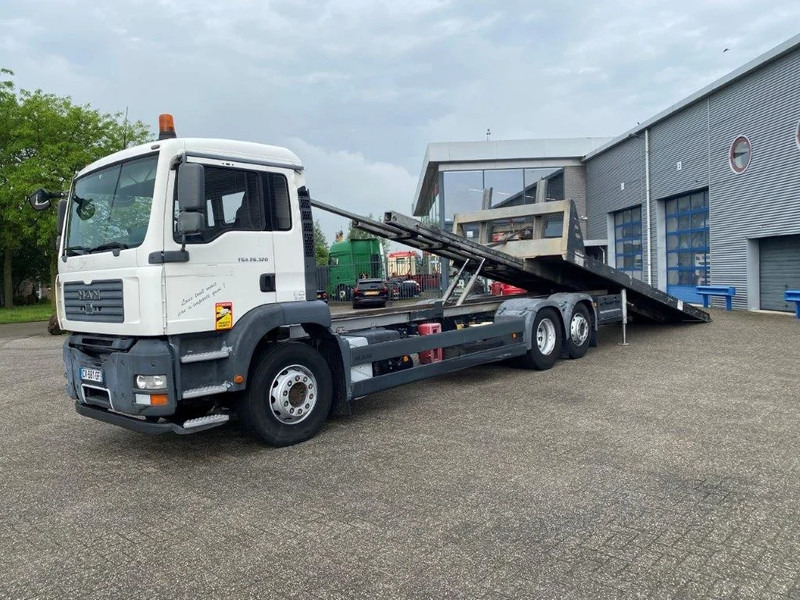 MAN TGA26.320 / SLIDING PLATEAU / WINCH / LIFT AXLE / MACHINE CARRIER / MANUAL / EURO-4 / 2007 - Бордови камион: снимка 1 MAN TGA26.320 / SLIDING PLATEAU / WINCH / LIFT AXLE / MACHINE CARRIER / MANUAL / EURO-4 / 2007 - Бордови камион: снимка 1