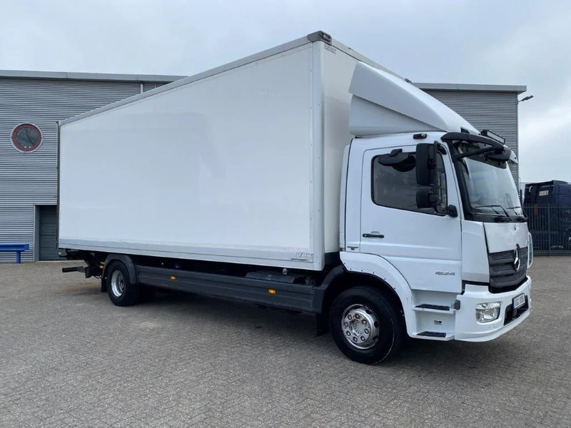 Mercedes-Benz ATEGO 1624 / AUTOMATIC / CLOSED BOX / SIDE DOORS / AIRCO / LWDS / FCW / EURO-6 / 2016 - Камион фургон: снимка 2 Mercedes-Benz ATEGO 1624 / AUTOMATIC / CLOSED BOX / SIDE DOORS / AIRCO / LWDS / FCW / EURO-6 / 2016 - Камион фургон: снимка 2