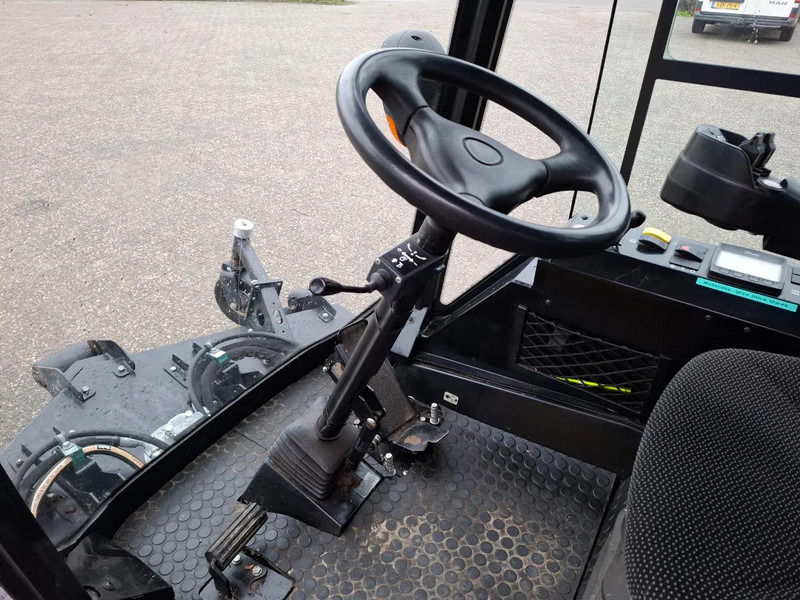 Косачка за трева Ransomes MP493 / 3287 HOURS / NL REGISTRATION / 4 WHEEL DRIVE / 50 HP / AIRCO / CLOSED CABIN / 2017: снимка 13