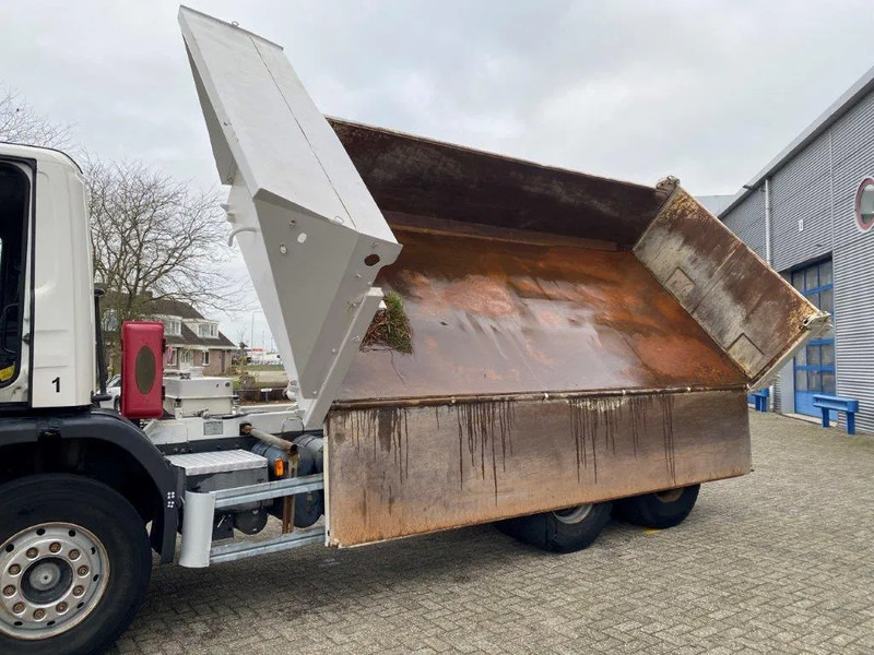 Scania 124-400 / 6X4 / RETARDER / BIG AXLE / FULL STEEL / 2SIDE TIPPER / OLD TACHO / AIRCO / MANUAL / EURO-2 / 2000 - Самосвал камион: снимка 4 Scania 124-400 / 6X4 / RETARDER / BIG AXLE / FULL STEEL / 2SIDE TIPPER / OLD TACHO / AIRCO / MANUAL / EURO-2 / 2000 - Самосвал камион: снимка 4