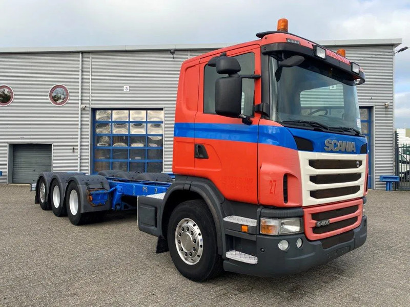 Scania G400 / 8X4 / 9TON FRONT AXLE / PTO / LIFT+LENKACHSE / ALCOA'S / AIRCO / MANUAL / EURO-5 / 2011 - Шаси кабина: снимка 2 Scania G400 / 8X4 / 9TON FRONT AXLE / PTO / LIFT+LENKACHSE / ALCOA'S / AIRCO / MANUAL / EURO-5 / 2011 - Шаси кабина: снимка 2