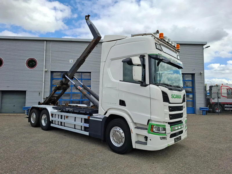 Scania NGS R500 / RETARDER / AJK HOOK 22 TON / LIFT+LENKACHSE / TUV:17-06-2026 / NAVI / LWDS / ALCOA / LEATHER / AUTOMATIC / EURO-6 / 2 - Мултилифт с кука камион: снимка 2 Scania NGS R500 / RETARDER / AJK HOOK 22 TON / LIFT+LENKACHSE / TUV:17-06-2026 / NAVI / LWDS / ALCOA / LEATHER / AUTOMATIC / EURO-6 / 2 - Мултилифт с кука камион: снимка 2