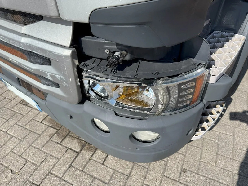 Scania R490 / 8X4 / ENGINE RUNNING / RETARDER / 9 TON FRONT AXLE / LIFT+LENKACHSE / AUTOMATIC / EURO-6 / 2017 - Шаси кабина: снимка 5 Scania R490 / 8X4 / ENGINE RUNNING / RETARDER / 9 TON FRONT AXLE / LIFT+LENKACHSE / AUTOMATIC / EURO-6 / 2017 - Шаси кабина: снимка 5