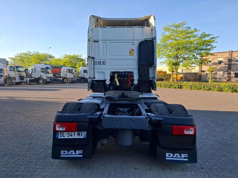 DAF XF106-460 / INTARDER / DEB / MANUAL / AIRCO / CLEAN TRUCK / EURO-6 / 2014 - Влекач: снимка 4 DAF XF106-460 / INTARDER / DEB / MANUAL / AIRCO / CLEAN TRUCK / EURO-6 / 2014 - Влекач: снимка 4