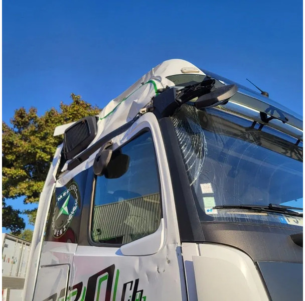 Влекач Mercedes-Benz ACTROS 1863 / ENGINE RUNNING / RETARDER / PARK-COOL /HYDRAULICS / ONLY: 268593KM / GIGA-SPACE / MIRRORCAM / AUTOMATIC / EURO-6 /: снимка 11