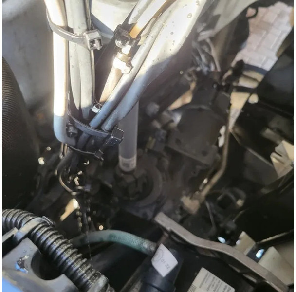Влекач Mercedes-Benz ACTROS 1863 / ENGINE RUNNING / RETARDER / PARK-COOL /HYDRAULICS / ONLY: 268593KM / GIGA-SPACE / MIRRORCAM / AUTOMATIC / EURO-6 /: снимка 15
